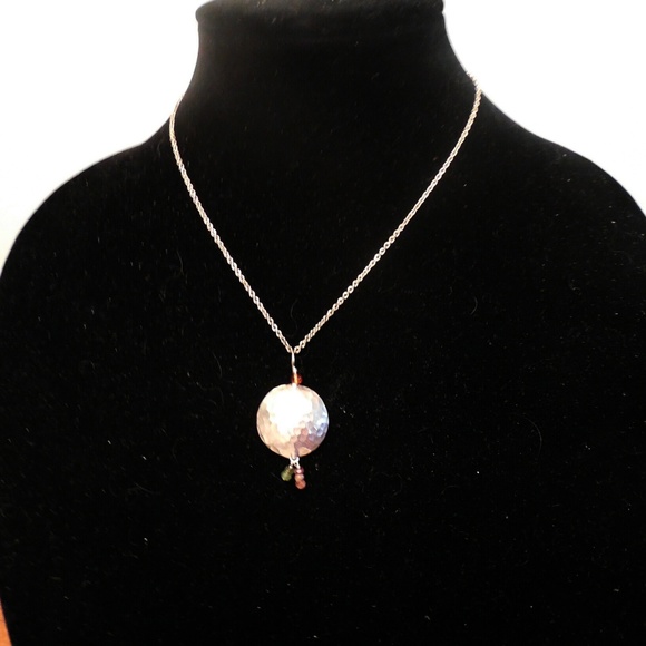 Hammered Sterling Silver Necklace and earrings - Picture 4 of 6